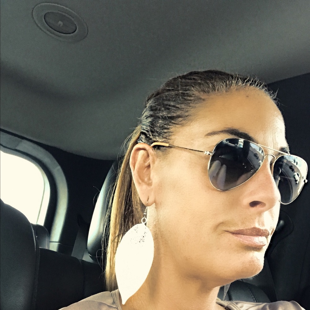 Meet your Posher, Alexis